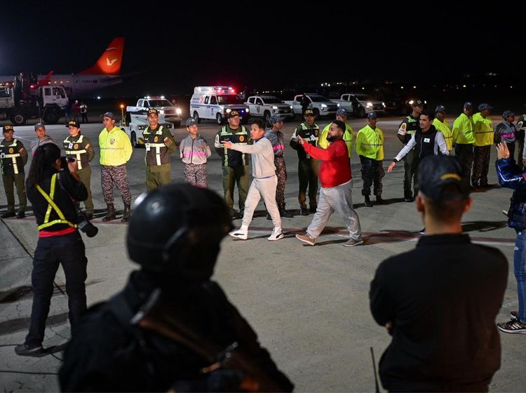 Detik-detik AS Deportasi Imigran Ilegal ke Venezuela