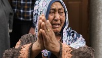 Penyelidikan lebih lanjut masih dilakukan untuk mengetahui penyebab pasti insiden ini.