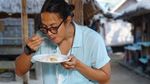 Dikta Wicaksono Doyan Makan Tiram hingga Makan Lesehan