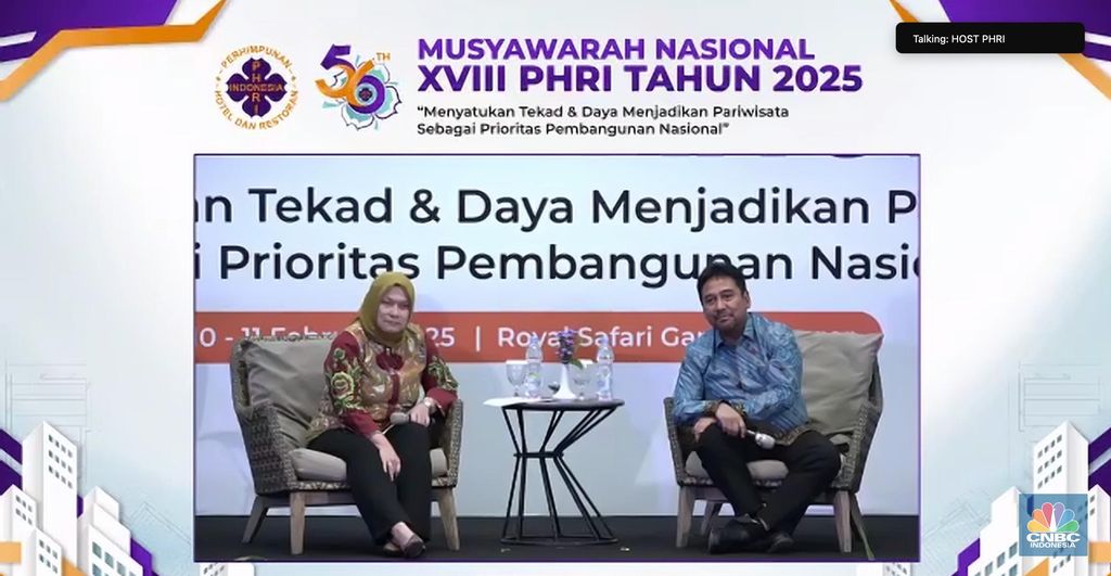 Kegiatan Musyawarah Nasional (Munas) PHRI, dipantau secar daring, Selasa (11/2/2025). (CNBC Indonesia/Martyasari Rizky)