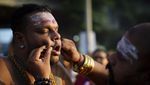 Malaysia Gelar Festival Thaipusam, Liatnya Bikin Ngilu