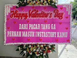 Meme Valentine yang Kocak, Buat Single Mah Nggak Ada Ngaruhnya