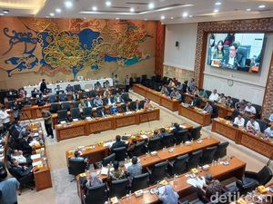 Baleg DPR Targetkan RUU Minerba Disahkan 18 Februari