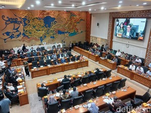 Baleg DPR Targetkan RUU Minerba Disahkan 18 Februari