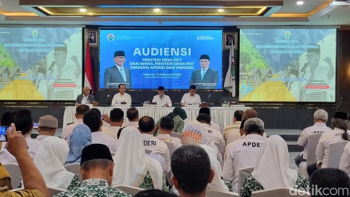 Menteri Desa Yandri Susanto menerima audiensi Apdesi dan Papdesi. (Taufiq/detikcom)