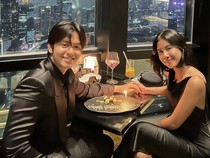 Momen Manis Angga Yunanda dan Shenina Cinnamon Saat Kulineran Bareng