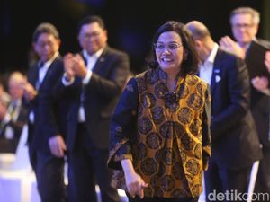 Sri Mulyani Bicara The New Economic Order, Singgung Penerimaan Melambat