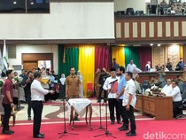 Jalan Depan DPRA Ditutup saat Pelantikan Mualem-Dek Fadh, Ini Rekayasanya