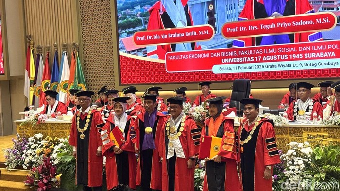 Pengukuhan guru besar Untag Surabaya