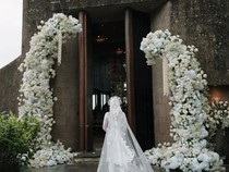 Romantis! Tempat Nikah Angga-Shenina di Pinggir Laut, Terbuat dari Batu Khas Bali