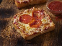 Roti Pizza Praktis Pakai Air Fryer, Ini Cara Membuatnya