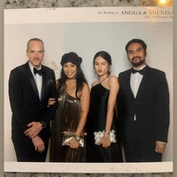 Maudy Ayunda hingga Anggun C Sasmi juga turut hadir di resepsi pernikahan Angga dan Shenina. Anggun tampak turut serta mengajak suami bulenya. Foto: Instagram