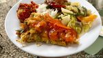 Yummy! Ada Masakan Rumahan China Peranakan di Warteg Kekinian