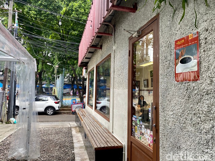 RM Cahaya Selatan : Cicip Nasi Warteg Kekinian ala China Peranakan RM Cahaya Selatan : Cicip Nasi Warteg Kekinian ala China Peranakan