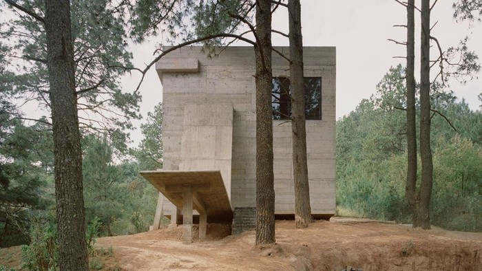 rumah brutalisme Casa Alférez