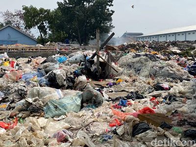 Gurun Sampah Kini Muncul di Pasar Gedebage Bandung