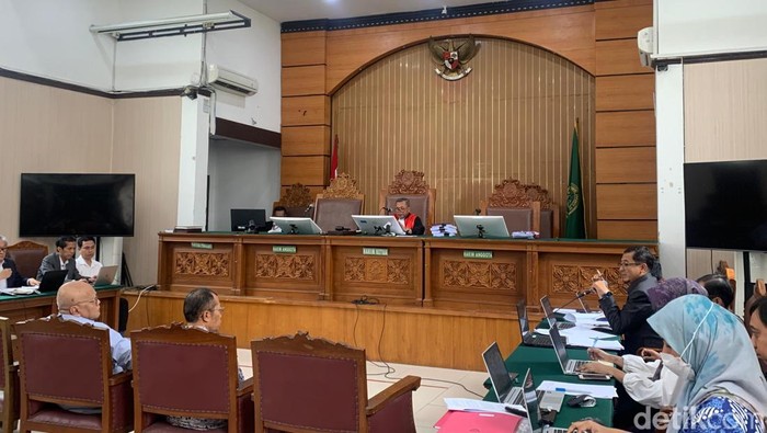 Sidang praperadilan baru dimulai, tapi kubu Hasto sudah melontarkan protes bertubi-tubi ke KPK. (Mulia/detikcom).