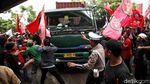 Sopir Truk Kontainer Demo di Pelabuhan Tanjung Priok