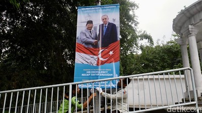 Spanduk Penyambutan Presiden Turki Recep Erdogan Hiasi Bogor