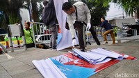 Spanduk-spanduk ini akan dipasang di sepanjang Jalan Otista, Bogor.