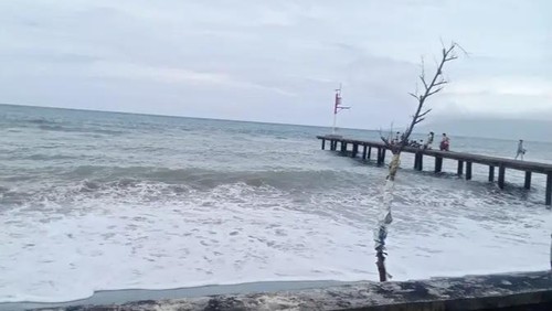 Suasana perairan Sangiang, Kecamatan Wera, Kabupaten Bima, NTB, Selasa (11/2/2025). (Foto: Istimewa)