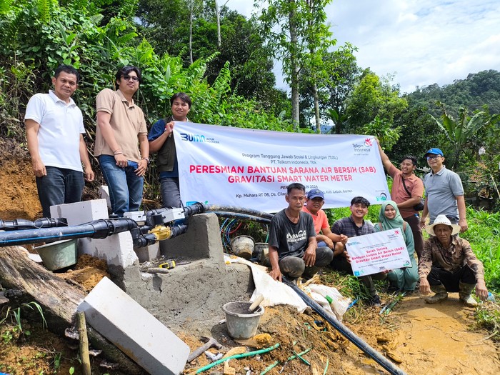 Telkom Salurkan Bantuan Sanitasi Air Bersih ke 232 Lokasi di Indonesia