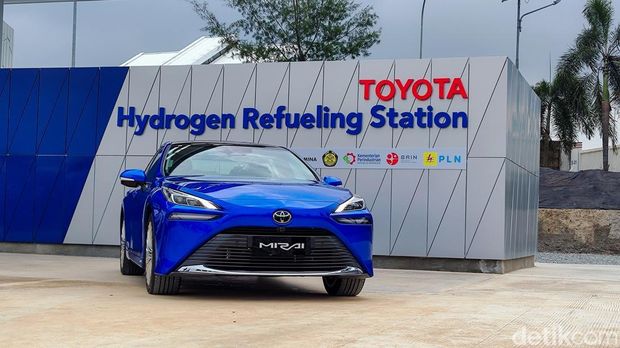 Toyota Mirai.