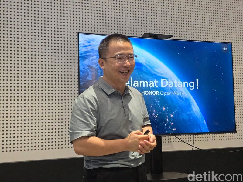 Victor Yu, Marketing Director Honor South Pacific