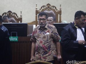 Hattrick Tersangka bagi Zarof Eks Pejabat MA