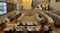 Rapat tersebut membahas anggaran sesuai Instruksi Presiden Nomor 1 Tahun 2025 tentang Efiesiensi Belanja Dalam Pelaksanaan Anggaran Pendapatan dan Belanja Negara dan Anggaran Pendapatan dan Belanja Daerah Tahun 2025 serta program kerja OIKN Tahun 2025. 