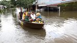 Banjir Setinggi Atap Rendam Perumnas Antang Makassar