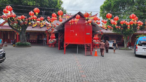 Cap Go Meh di Kelenteng Eng An Kiong Malang