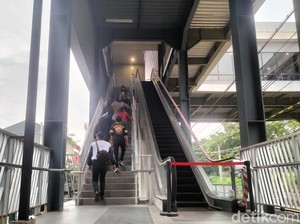 Eskalator Penghubung KRL Sudirman dan LRT Dukuh Atas Rusak, Penumpang Teriak