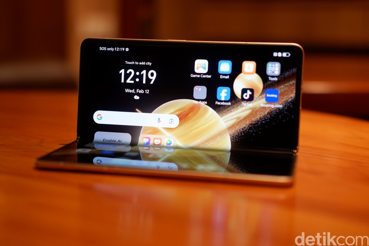 Honor Magic V3
