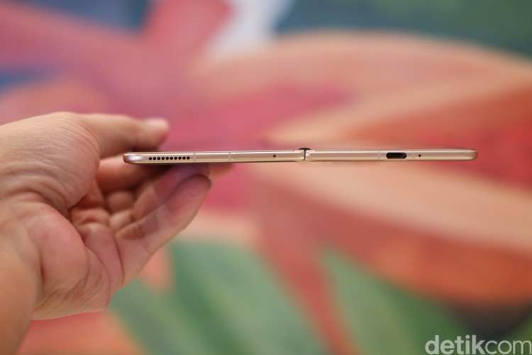 Honor Magic V3