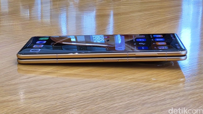 Honor Magic V3