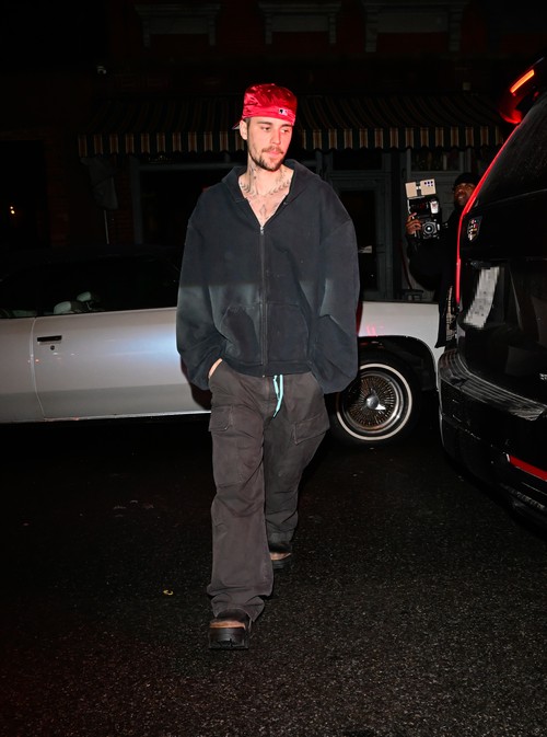 NEW YORK, NEW YORK - FEBRUARY 06: Justin Bieber is seen leaving Lucali Pizza in Brooklyn on February 06, 2025 in New York City. (Photo by Raymond Hall/GC Images)