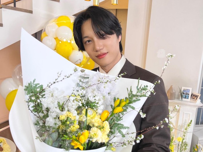 Kai EXO mengadakan siaran langsung setelah pulang wajib militer