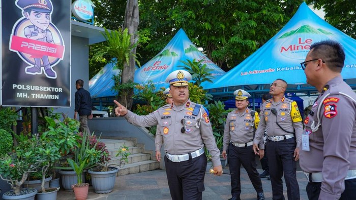 Kakorlantas Polri Brigjen Agus Suryonugroho cek Operasi Keselamatan Jaya 2025 di Bundaran HI, Jakarta Pusat Kakorlantas Polri Brigjen Agus Suryonugroho cek Operasi Keselamatan Jaya 2025 di Bundaran HI, Jakarta Pusat