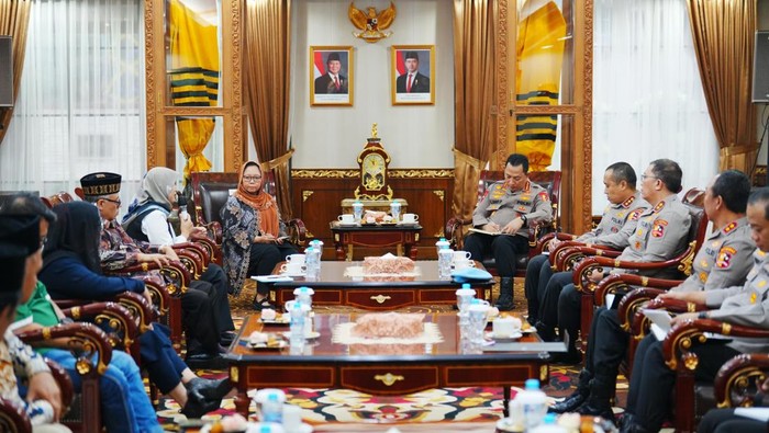 Kapolri Bertemu Ketua PBNU Alissa Wahid