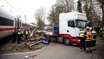 Kereta Tabrak Truk di Jerman