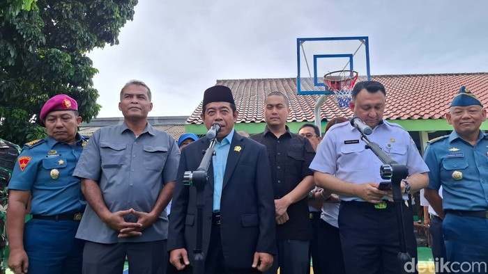 Ketua DPRD DKI Jakarta, Khoirudin, berbicara soal kegiatan peninjauan makan bergizi gratis, 12 Februari 2025. (Brigitta Belia Permata Sari/detikcom)