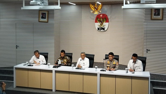Ketua KPK Setyo Budiyanto jumpa pers usai teken Stranas PK
