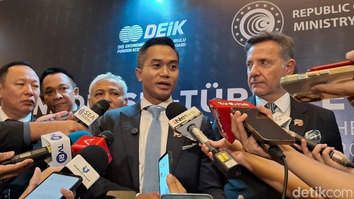 Ketua Umum Kadin Indonesia Anindya Bakrie