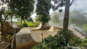Potret Skate Park di Taman Hutan Kota Batu Sepi