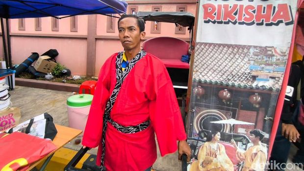 Lapak Becak Rickshaw Khas Jepang di Cirebon