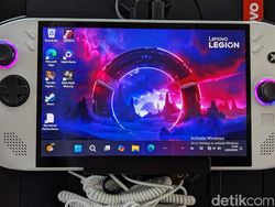 Menggenggam Lenovo Legion Go S, Konsol Gaming Canggih dengan Bodi Enteng