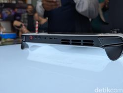 Menggenggam Lenovo Legion Go S, Konsol Gaming Canggih dengan Bodi Enteng