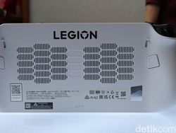 Menggenggam Lenovo Legion Go S, Konsol Gaming Canggih dengan Bodi Enteng