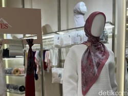 7 Tips Padu Padan Hijab dan Busana saat Liburan Musim Dingin